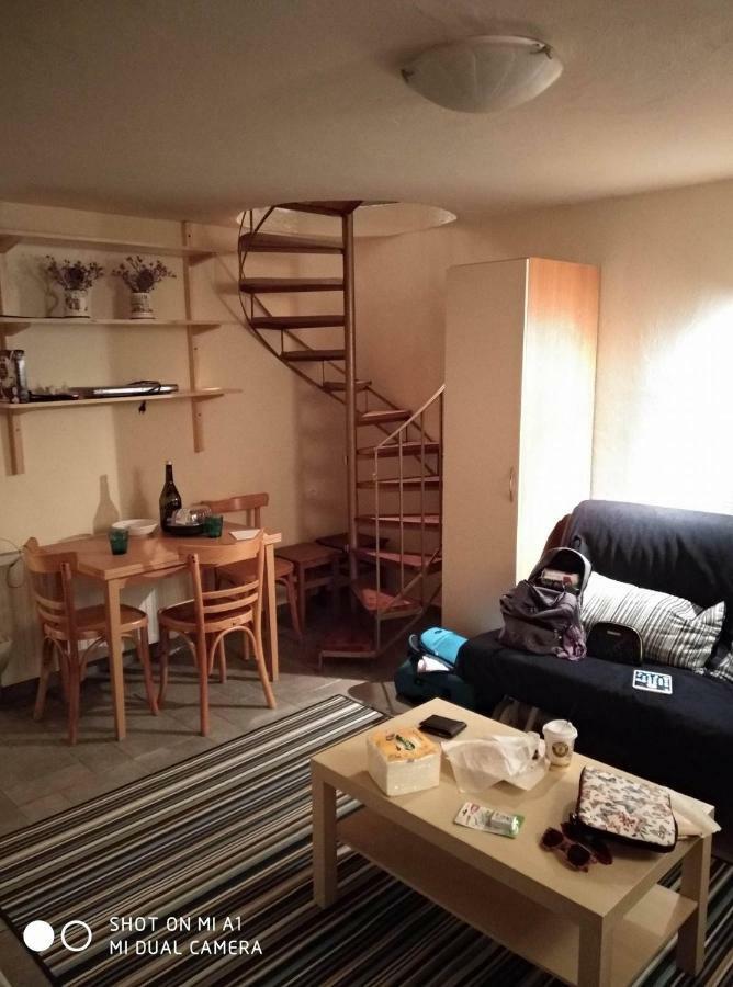 キポイ Amanitis Stone Houseゲストハウス エクステリア 写真